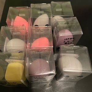 9 brand new beauty blenders!!